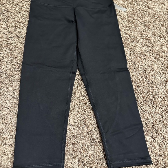 New Victoria Secret Knockout Capri - Picture 1 of 10